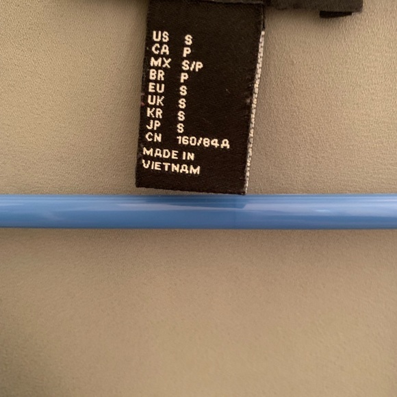 Forever 21 Blouse - Picture 2 of 2